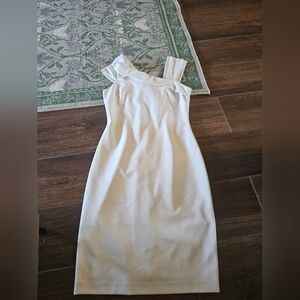 VINCE CAMUTO SZ 10 White Dress Off Shoulder